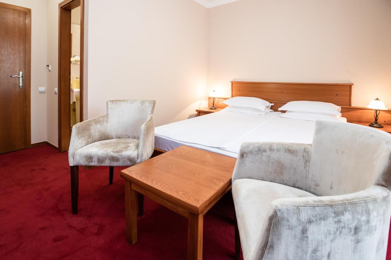 Hotel Vila Lago Палич Екстер'єр фото