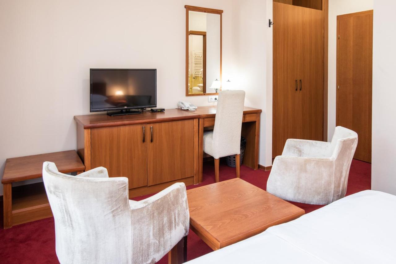 Hotel Vila Lago Палич Екстер'єр фото