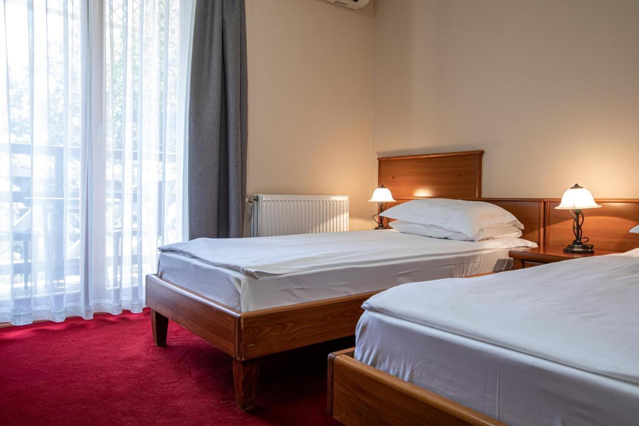 Hotel Vila Lago Палич Екстер'єр фото