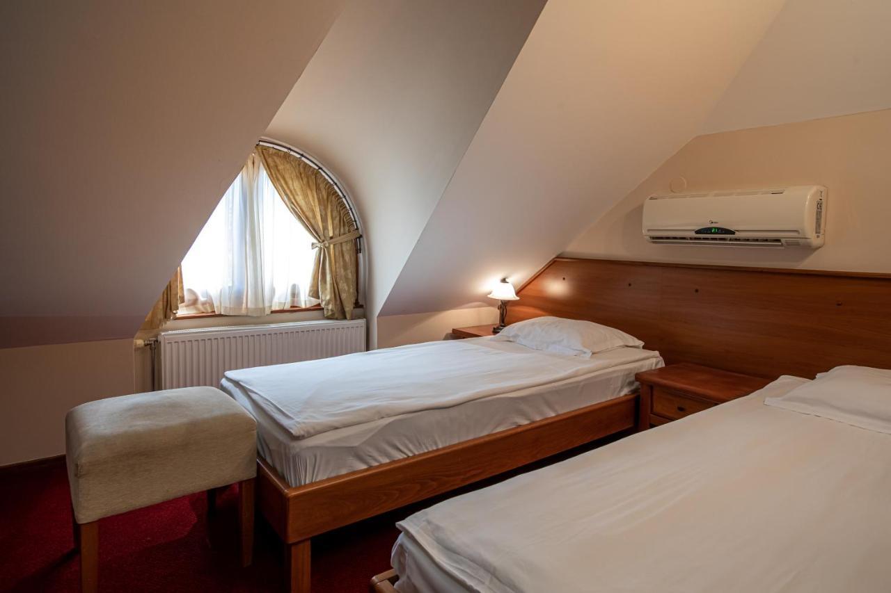 Hotel Vila Lago Палич Екстер'єр фото