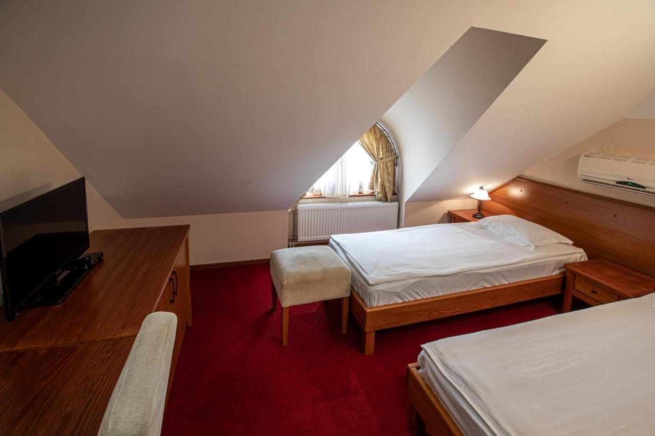 Hotel Vila Lago Палич Екстер'єр фото